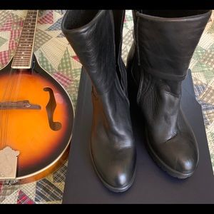 Fabrizio Chini Women’s Low cuffed boots